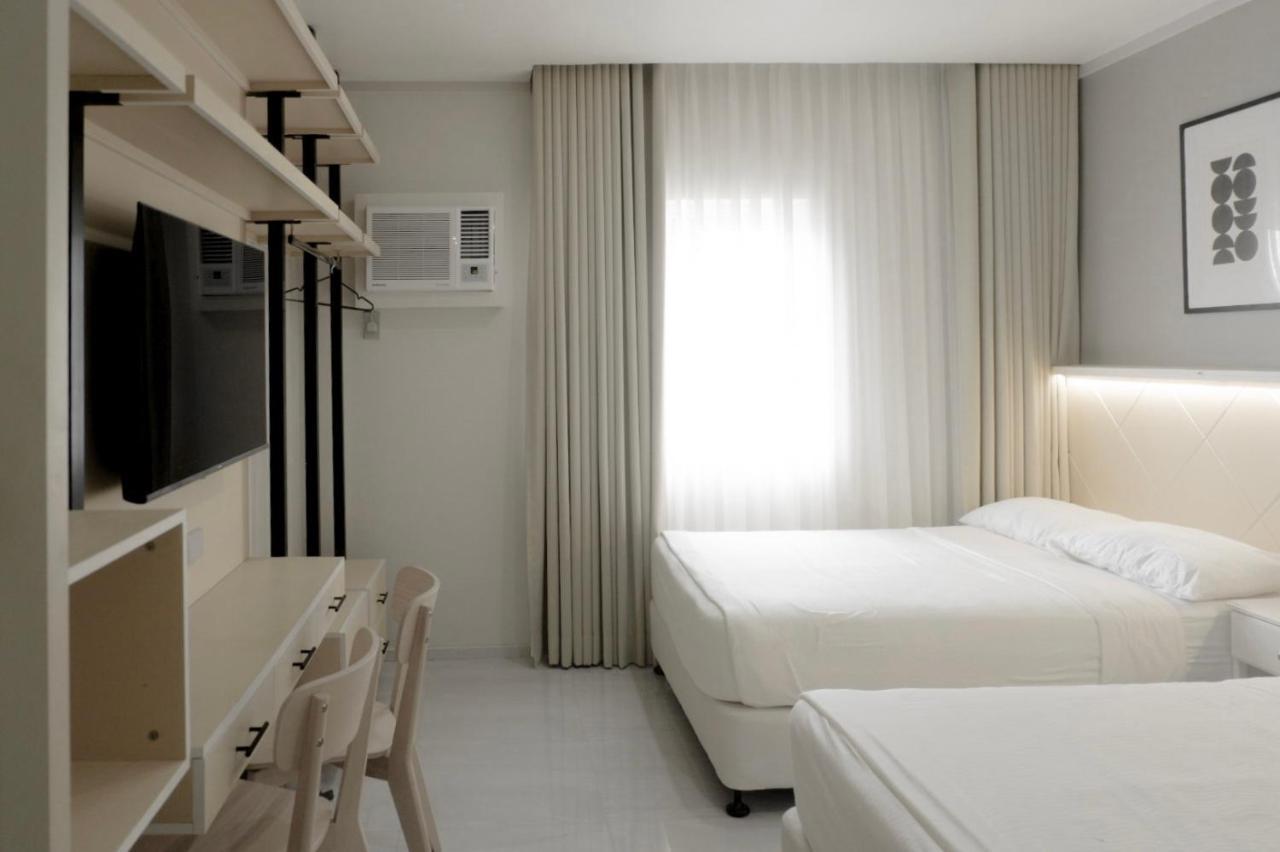 Twin Hearts Residences 1 Roxas City Esterno foto