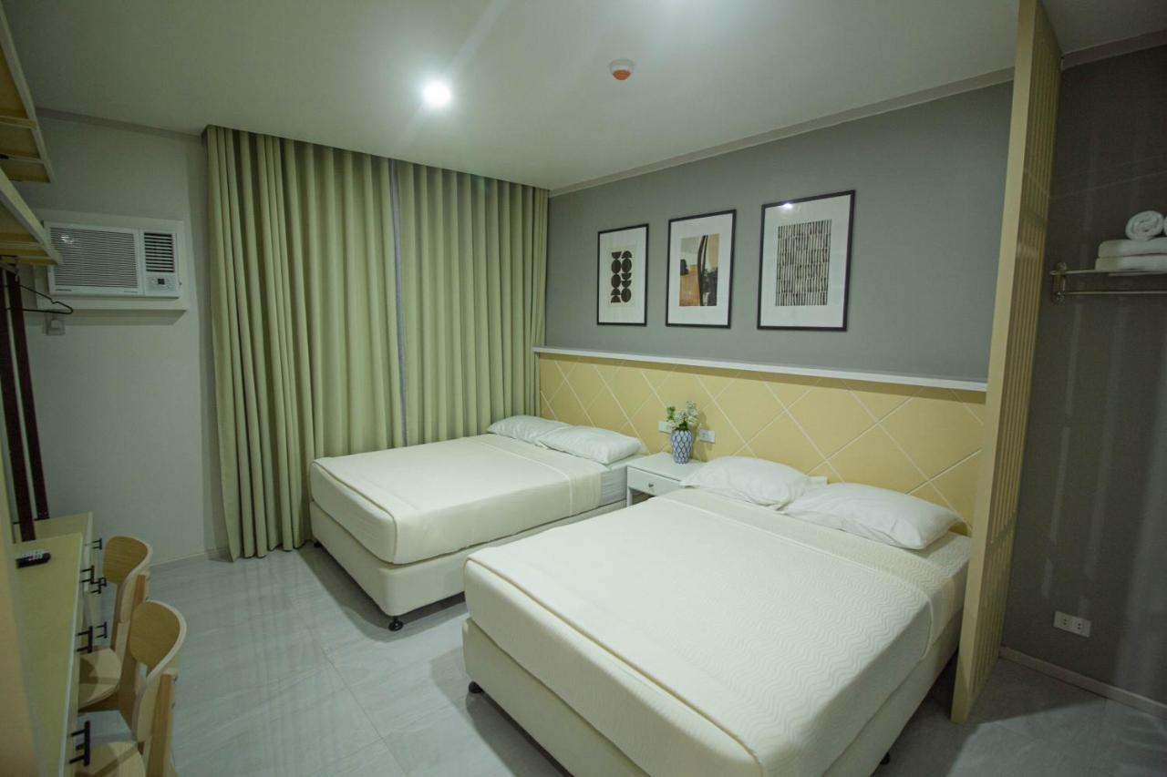 Twin Hearts Residences 1 Roxas City Esterno foto