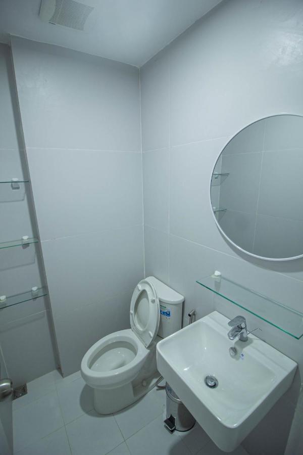 Twin Hearts Residences 1 Roxas City Esterno foto